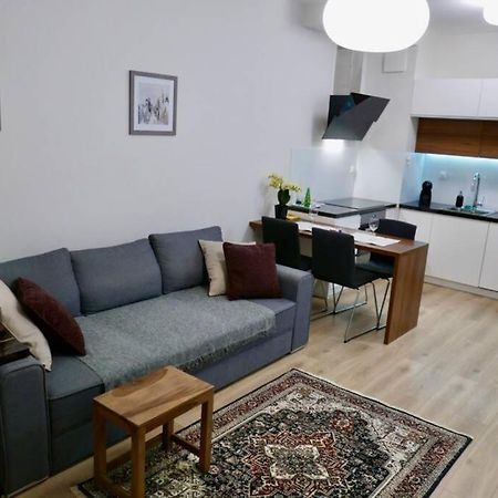 Sarmacka Apartment In Wilanow وارسو المظهر الخارجي الصورة