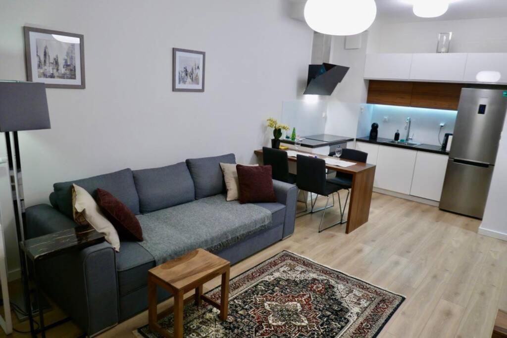 Sarmacka Apartment In Wilanow وارسو المظهر الخارجي الصورة
