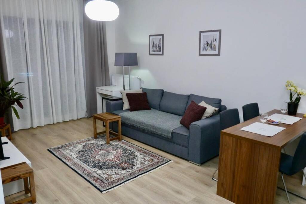 Sarmacka Apartment In Wilanow وارسو المظهر الخارجي الصورة